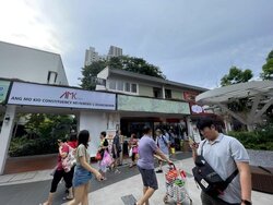 704 ANG MO KIO AVENUE 8 (D20), Shop House #455867741
